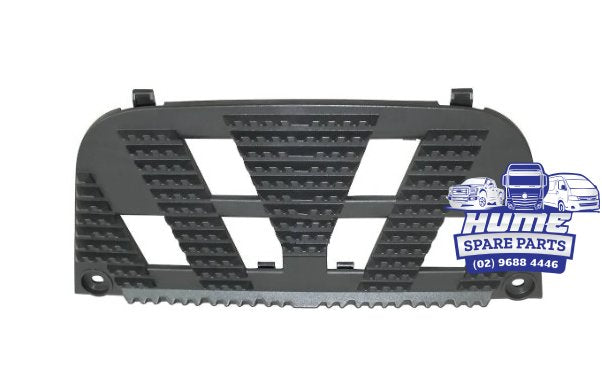 STEP PLATE UPPER STEP - LOWER & UPPER LHS = RHS FOR MERCEDES ACTROS MP4/MP5 LOW CAB - 2012 - ON. Main image