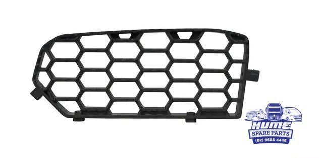 STEP PLATE MIDDLE LHS = RHS  FOR SCANIA 2017 - ON. Main image
